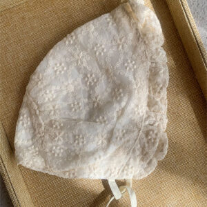 Gorro Estilo Capota Clara